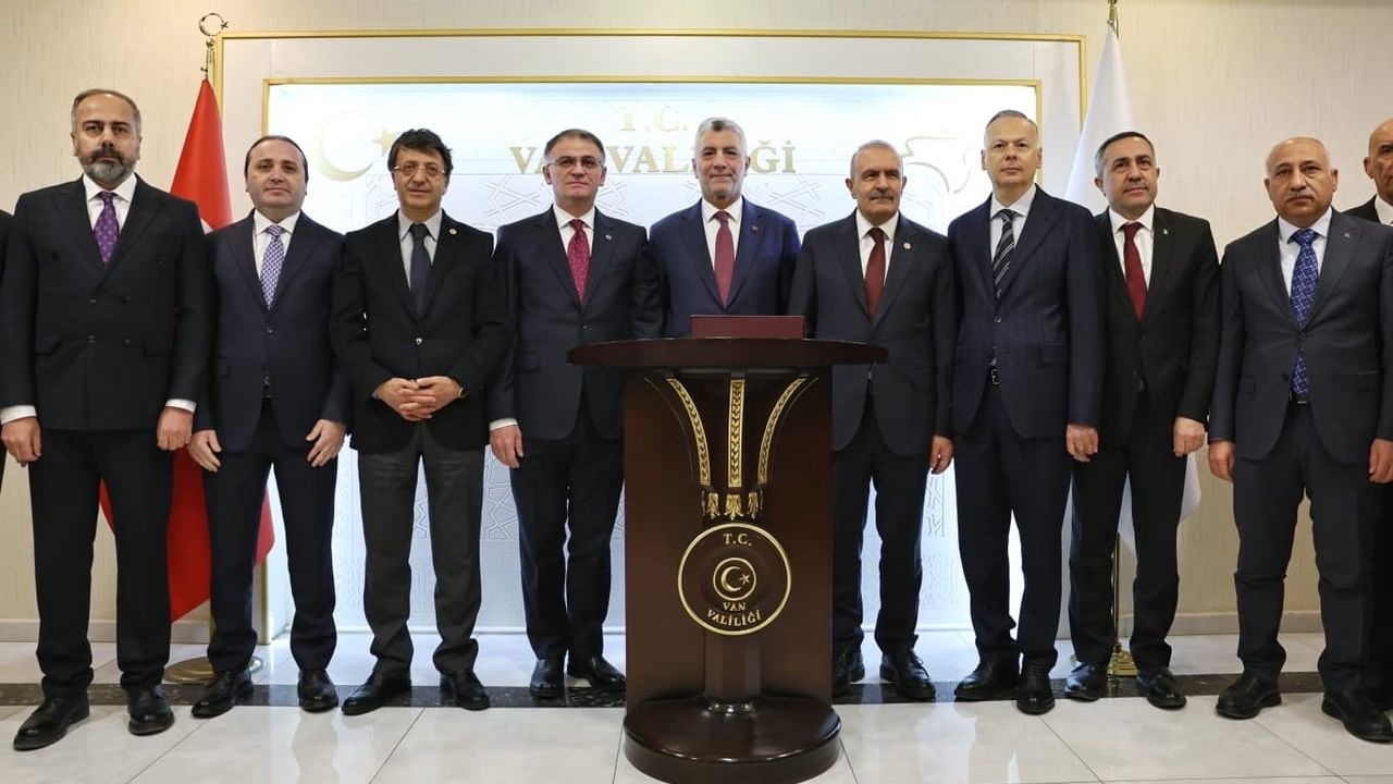 Bakan Bolat: Mart 2026'da Mal İhracatı 21,9 milyar Dolar; Bölgesel Savaş ve Takvim Etkileri İhracatı Azalttı