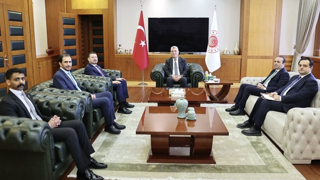 Bakan Bolat, Suudi Arabistan Büyükelçisi Fahad Abualnasr ile ekonomik ve ticari ilişkileri görüştü