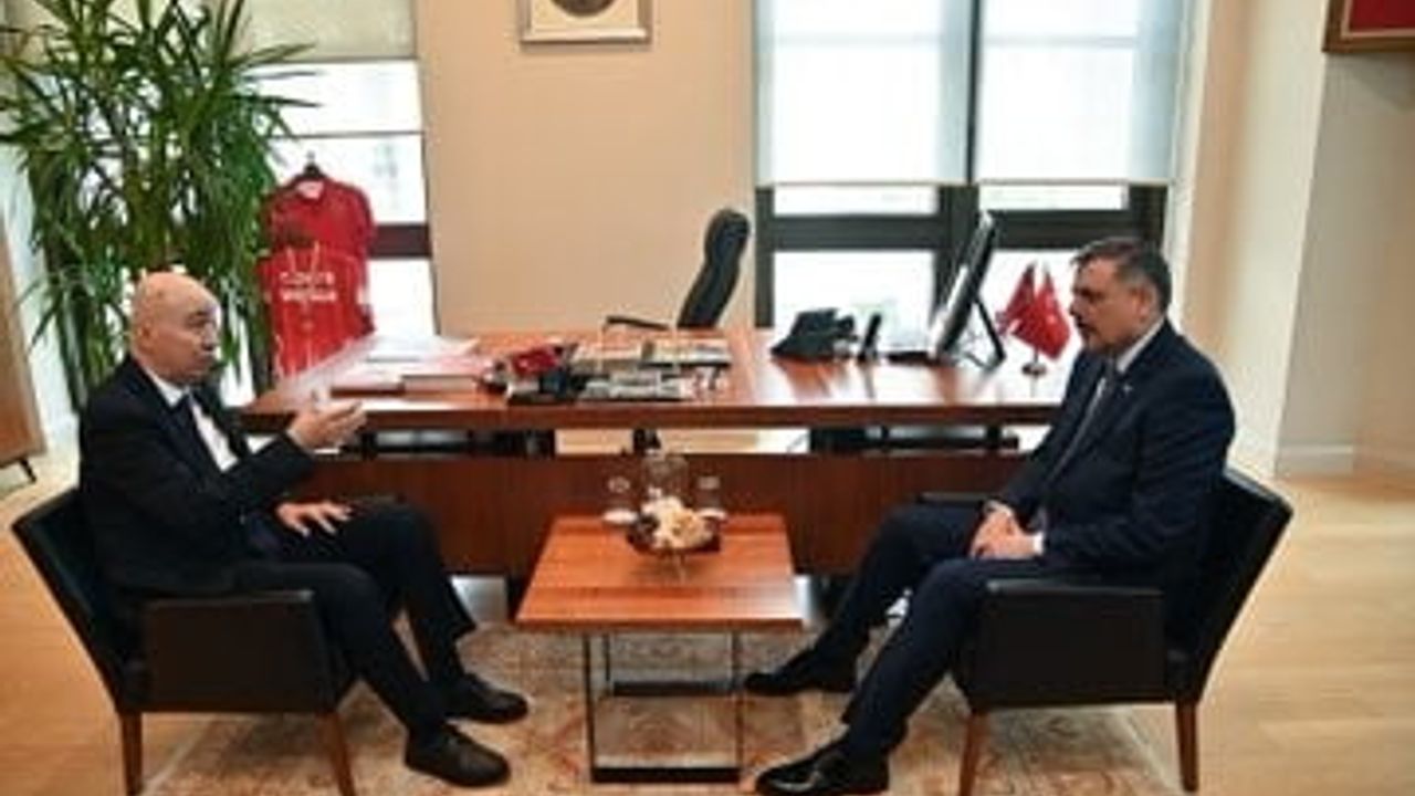 Bakan Çiftçi'den 15 Temmuz Gazisi Turgut Aslan'a Polis Haftası Ziyareti