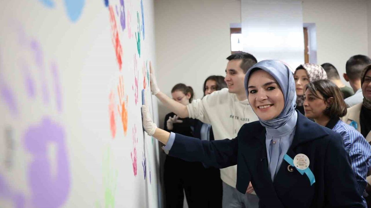 Bakan Göktaş: Erken müdahale otizmli bireyler için hayati önem taşıyor — Kavacık Aktif Yaşam Merkezi açıldı