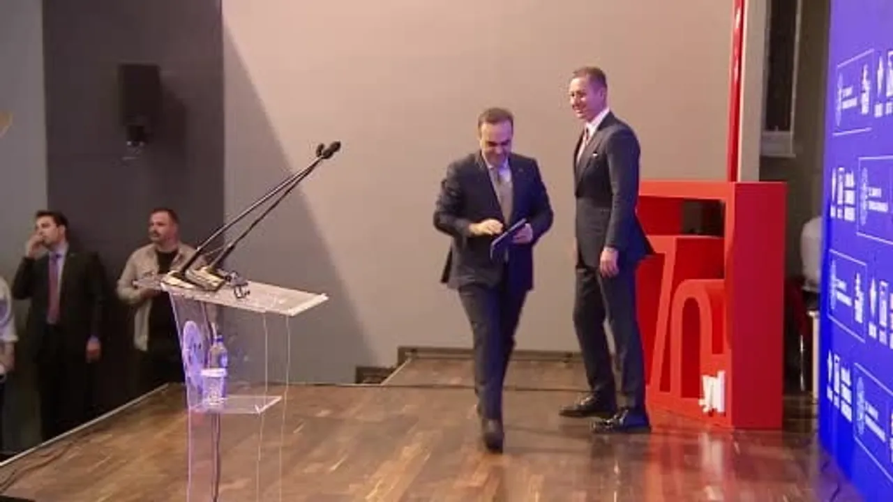 Bakan Kacır: ODTÜ'deki 10 bin 600 öğrenci ve araştırmacıya yaklaşık 4,8 milyar lira destek verdik