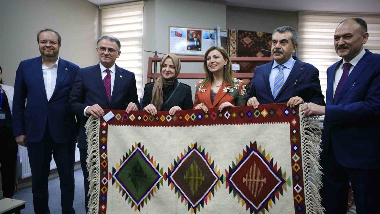 Bakan Tekin: "Bütün çocuklar özeldir" — Van'da özel eğitim kampüsü açıldı