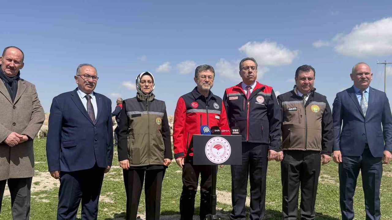 Bakan Yumaklı: Kırsalda Bereket Küçükbaşa Destek Projesi kapsamında küçükbaşlar en iyi ırk sürülerinden verilecek