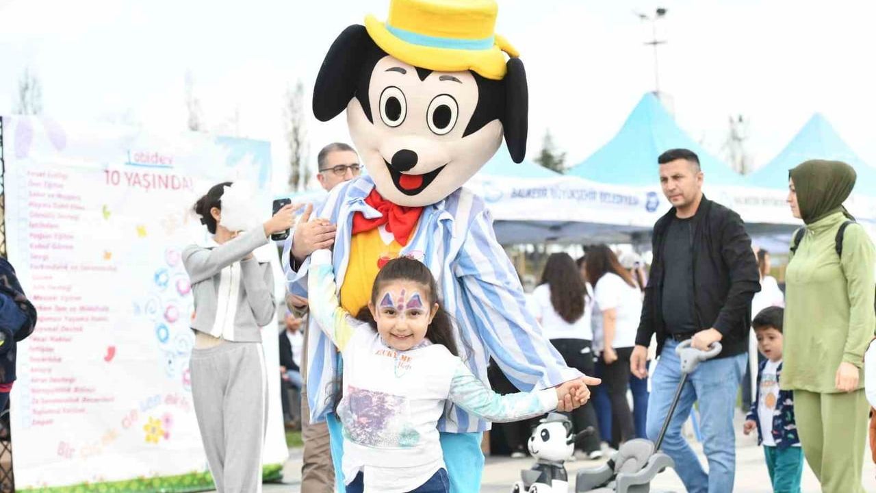 Balıkesir'de Dünya Otizm Farkındalık Günü: Empati ve Dayanışma İçin Anlamlı Koşu