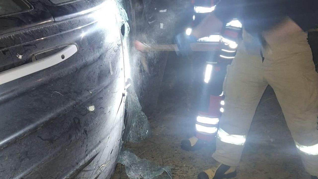 Balya-Gönen kara yolunda tek taraflı kaza: 2 kişi yaralandı