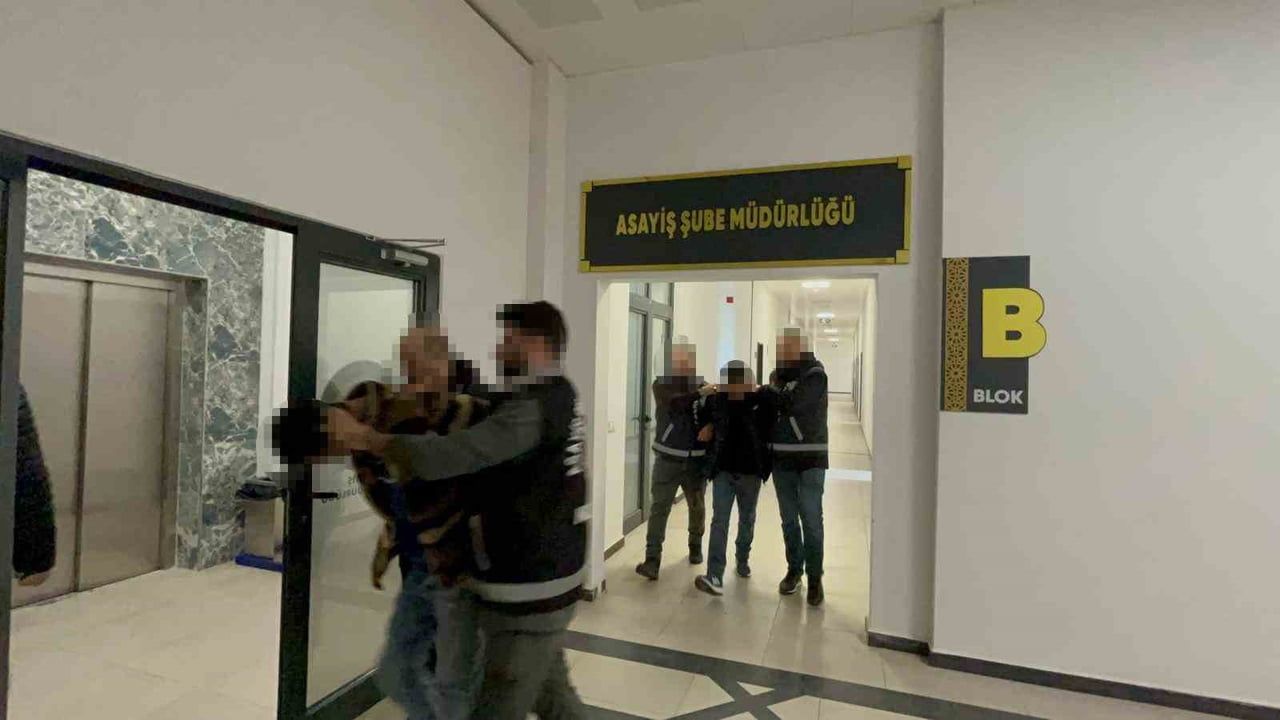 Başiskele'de 200 bin liralık kablo hırsızlığı: 2 şüpheli ve çalıntı motosikletle yakalandılar