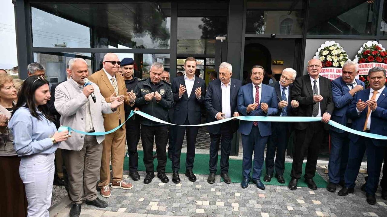 Başkan Akın: 'Esnaf kazanırsa Balıkesir kazanır' — BESOB yeni hizmet binası ve Burhaniye restoranı açıldı