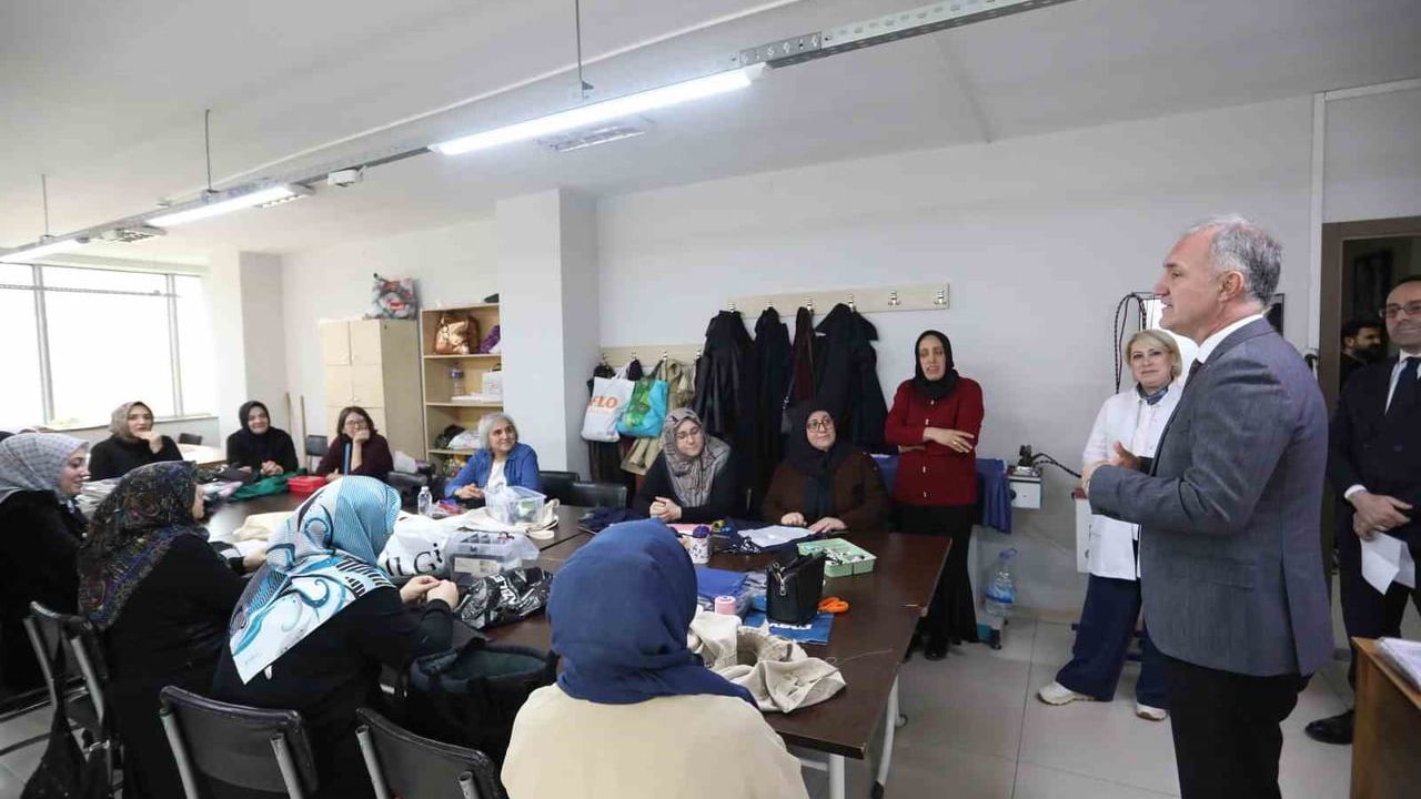 Başkan Alper Taban, İNESMEK Kurslarını Yerinde İnceledi