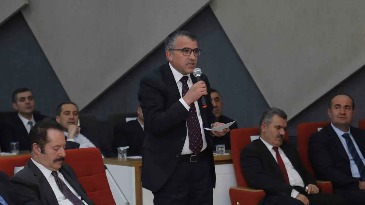 Başkan Aslan'dan Bakan Bolat'a Van OSB talepleri: Kesintisiz demiryolu, GES kapasite artışı ve finansmana erişim