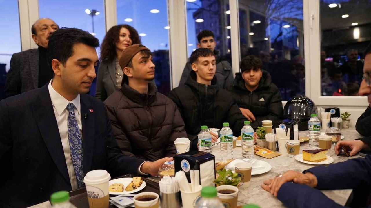 Başkan Bingöl: Göreve gelişinin 2. yılında Tuzla'ya 5 yeni nesil kafe kazandırıldı