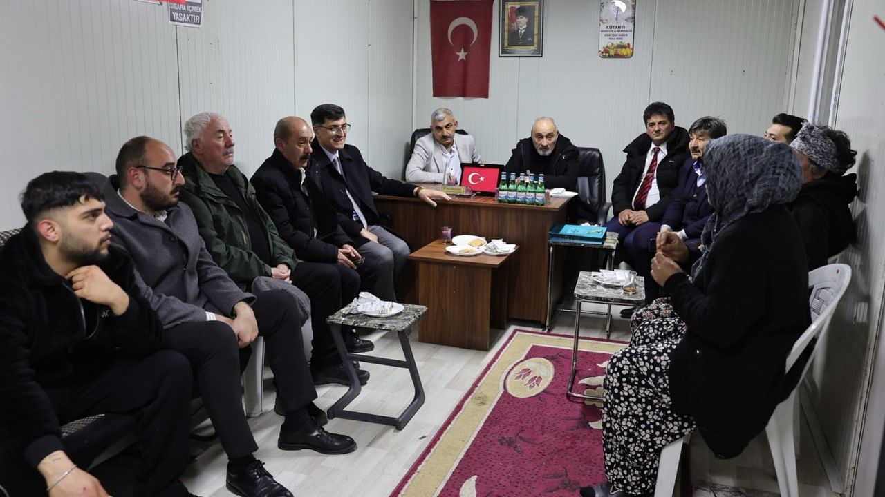 Başkan Kahveci'den Dünya Romanlar Günü ziyareti: Roman kardeşlerin neşesi ve samimiyeti vurgulandı