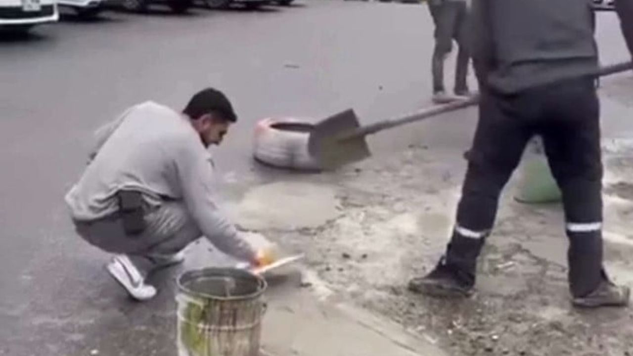 Batman'da Gültepe Sanayi Sitesi esnafı, onarılmayan çukurları kendi imkanlarıyla kapatıyor