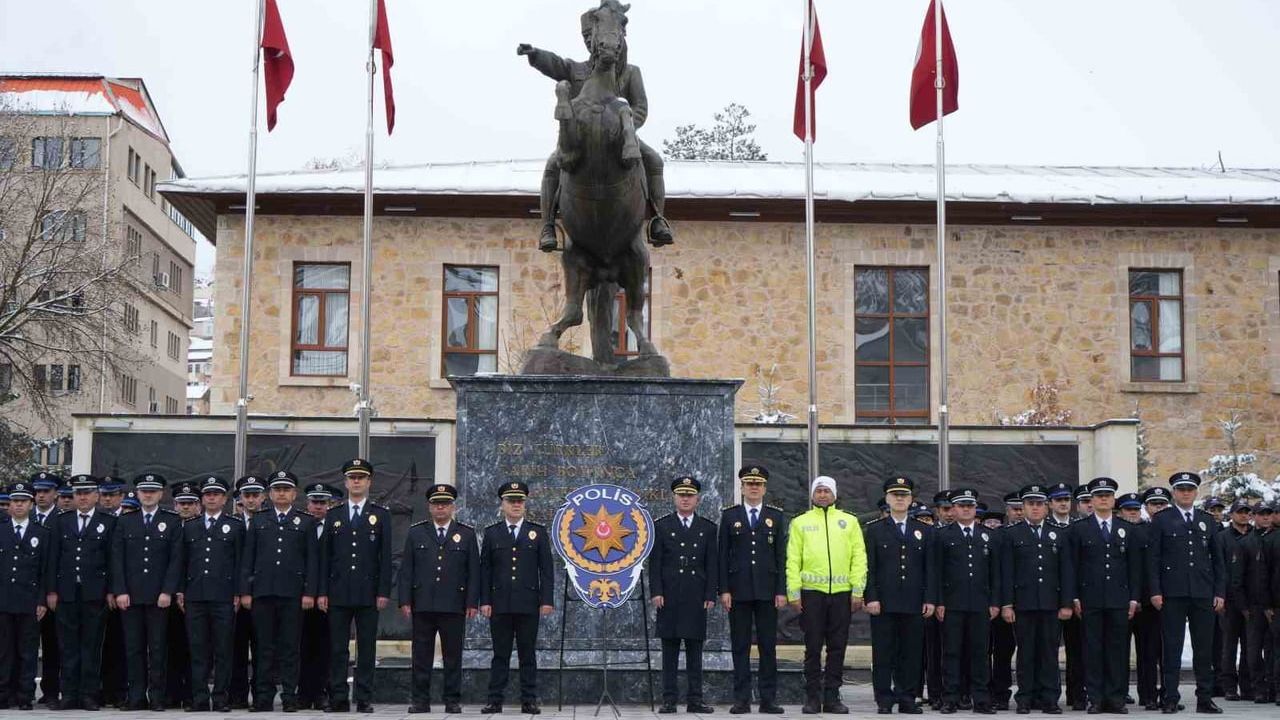 Bayburt'ta Polis Haftası törenle kutlandı