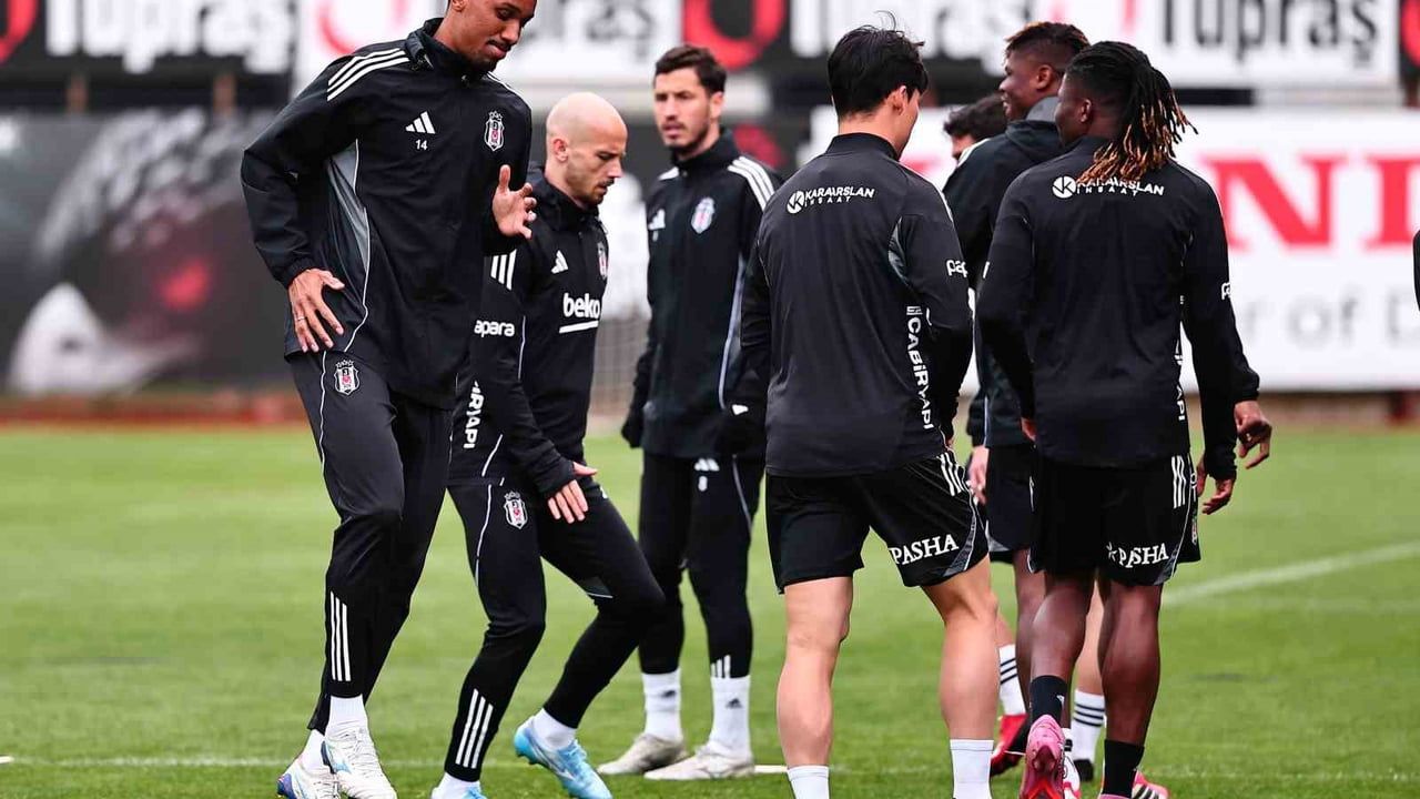 Beşiktaş, Fenerbahçe Karşılaşması İçin Hazırlıklarını Tamamladı