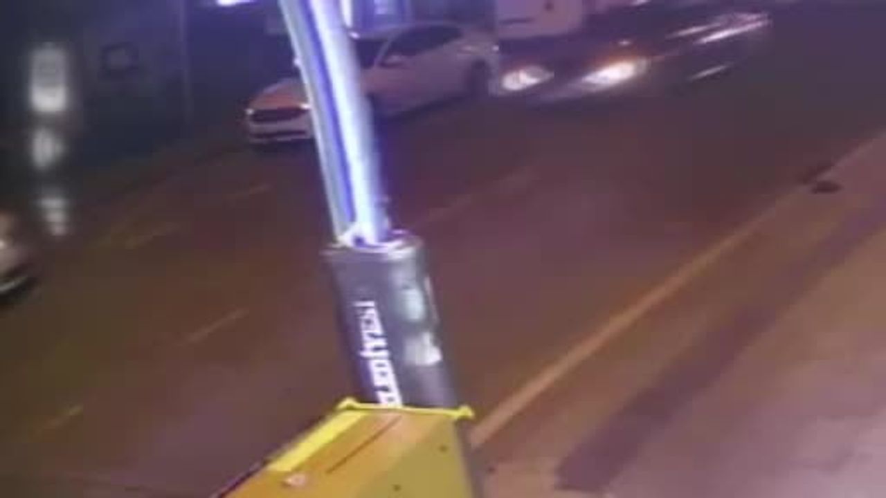 Beşiktaş saldırısında kullanılan aracın Dilovası'ndaki kiralama firmasından ayrılışı kamerada