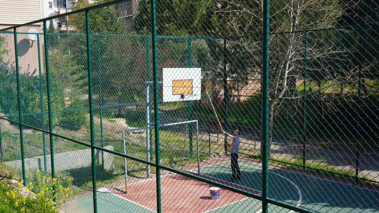 Bilecik Belediyesi Yaz Hazırlıklarını Yoğunlaştırdı: Fen İşleri ve Park-Bahçeler Ekipleri Sahada