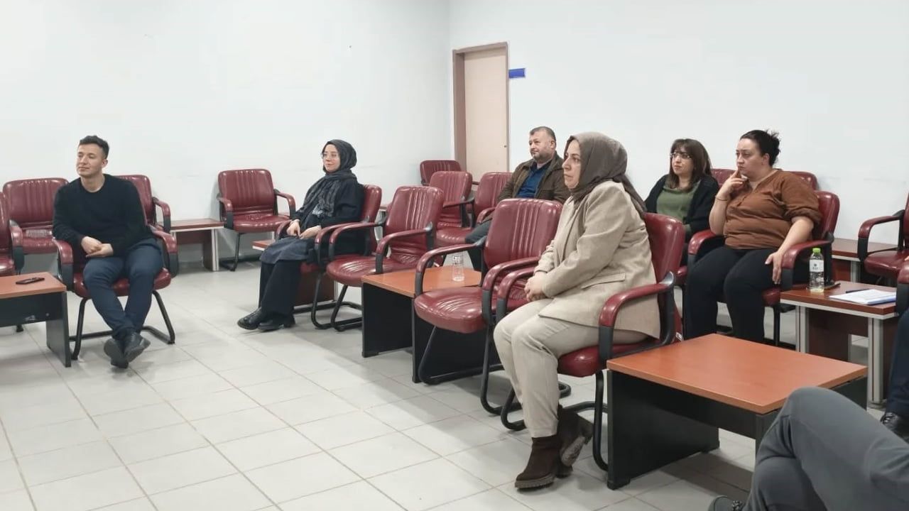 Bilecik Huzurevinde Personele 'Kişi Hakları' Eğitimi