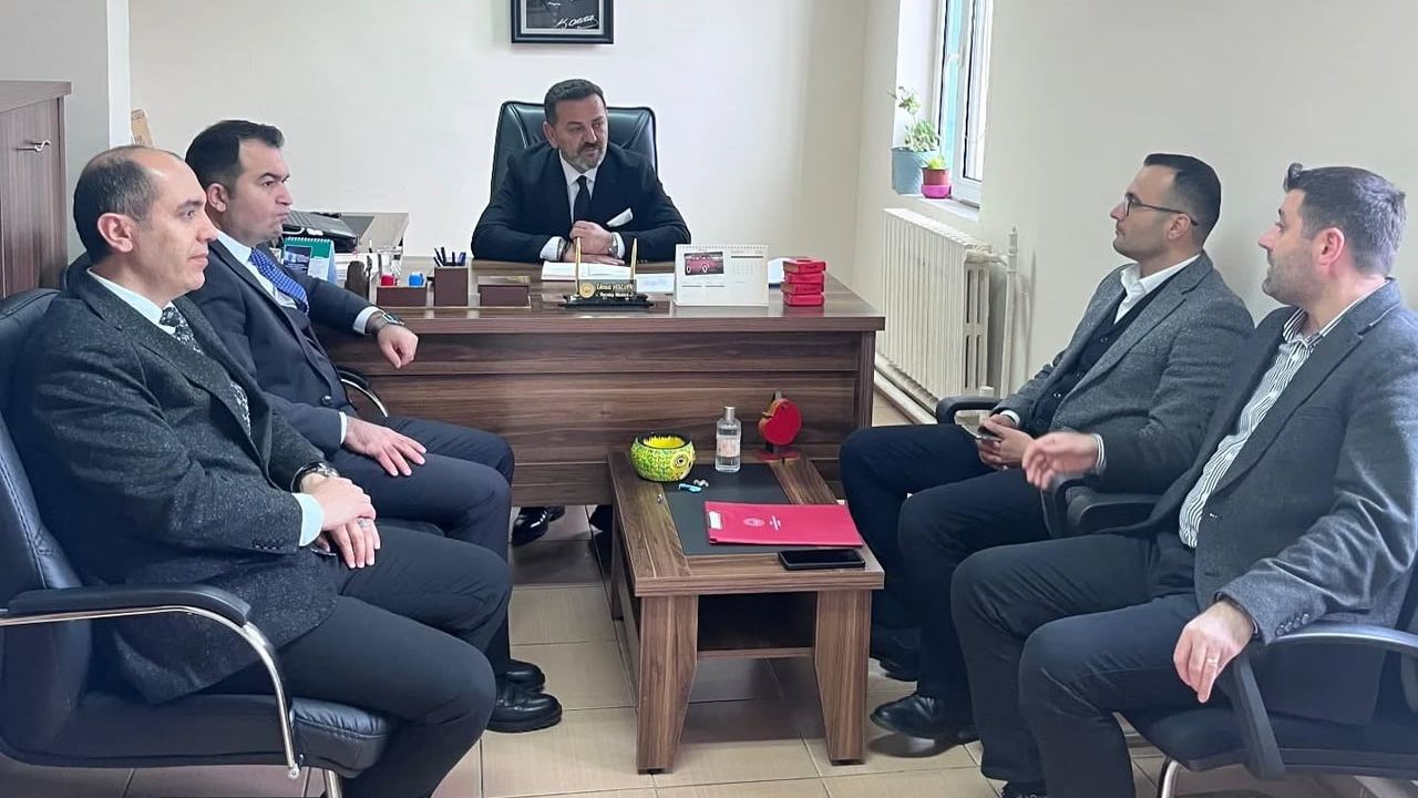 Bilecik İl Müdürü Nejat İlhan, Gündüz Bakım Rehabilitasyon ve Aile Danışma Merkezi’nde yürütülen çalışmaları yerinde inceledi