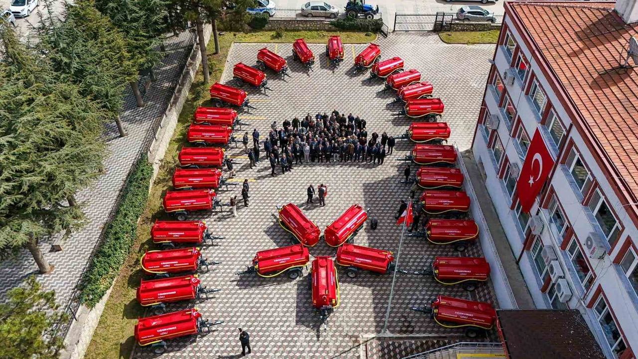 Bilecik'te 31 yangın söndürme tankeri köylere dağıtıldı