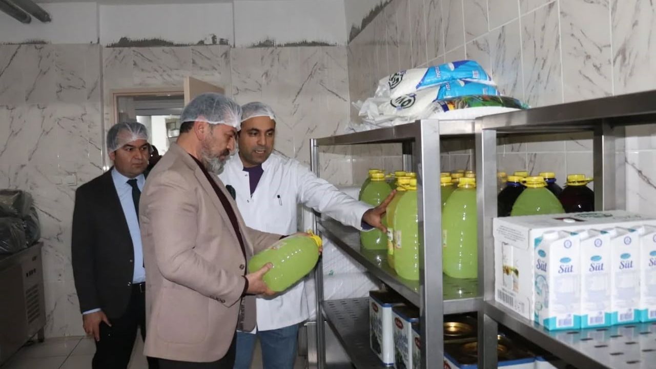 Bilecik'te huzurevinde yemekhane ve ambar denetimi