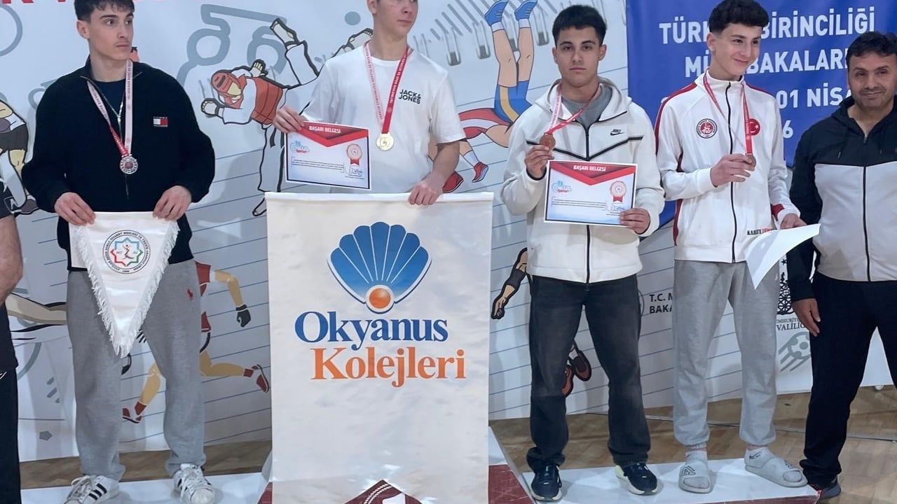 Bilecikli sporcular Çorum’daki Okul Sporları Karate Türkiye Şampiyonası’nda derece elde etti