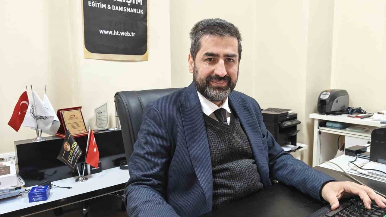 Bilişim Uzmanı Hakan Topuzoğlu: Yapay Zeka ile Yazılan Dilekçeler Cezaları Artırabilir