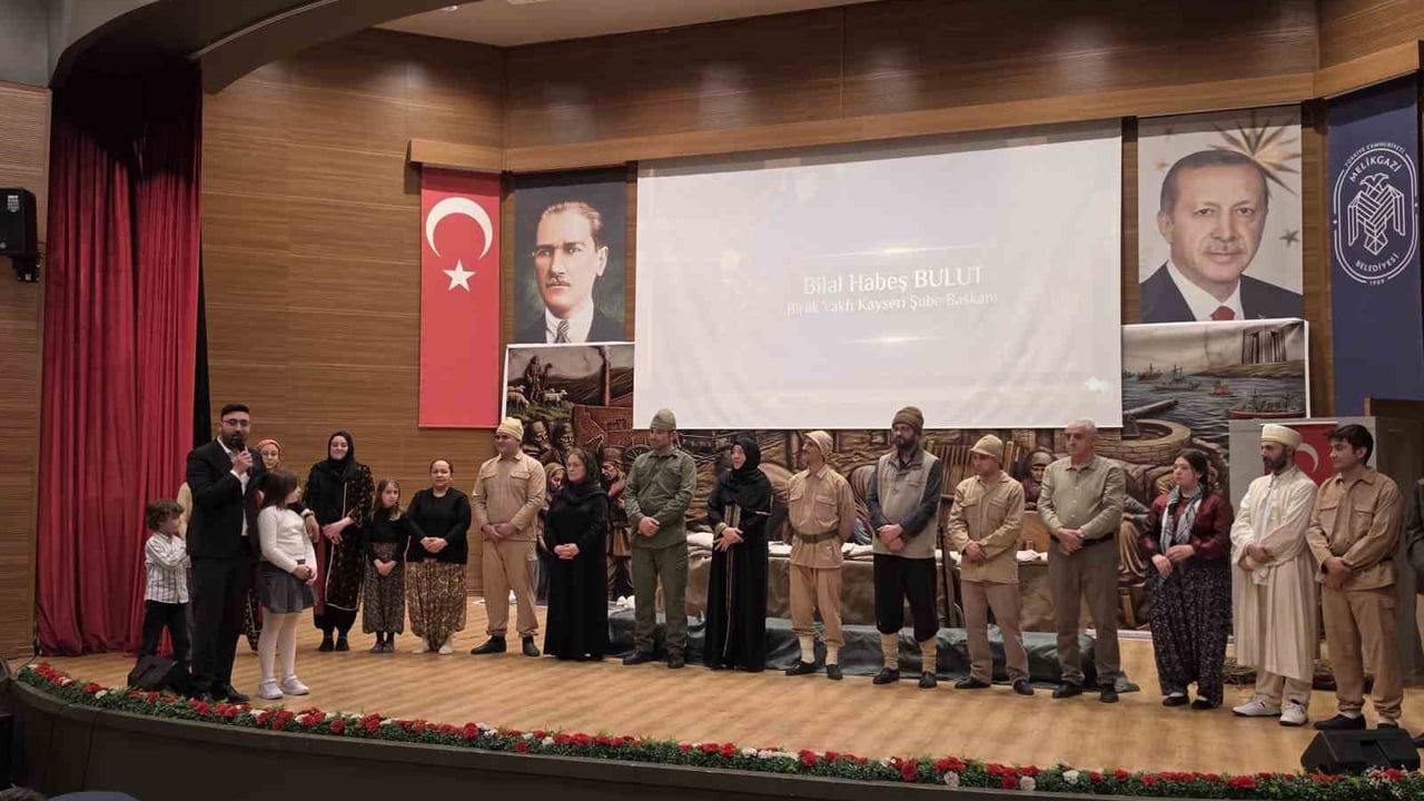 Birlik Vakfı'nın 'Çanakkale Ruhu' Oyunu Kayseri'de Sahnelendi