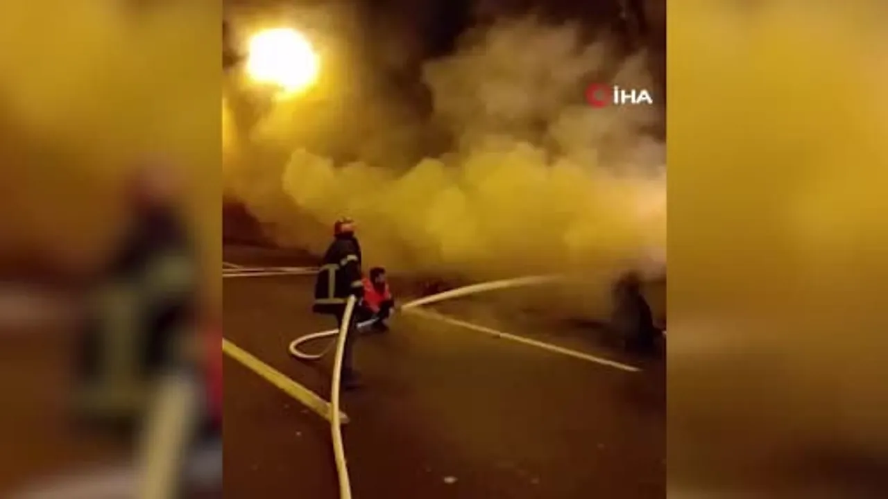 Bolu Dağı Tüneli'nde oto kurtarıcıda yangın: itfaiye müdahalesiyle söndürüldü