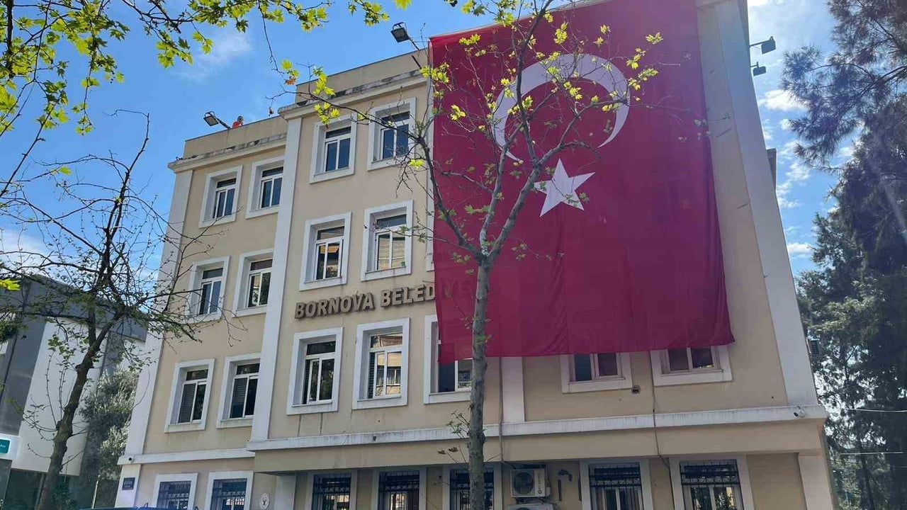 Bornova Belediye Başkanı Ömer Eşki gözaltına alındı