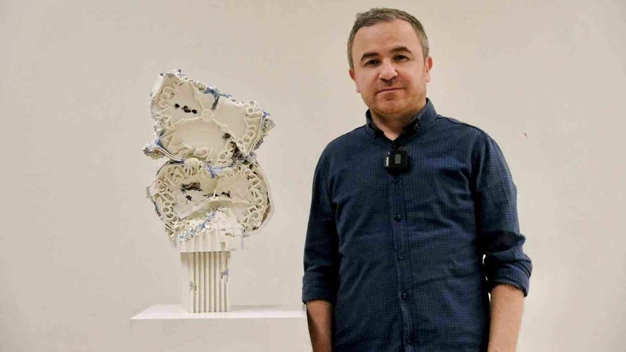 BŞEÜ’den Emre Can’a Devlet Resim ve Heykel Yarışması’nda Başarı Ödülü