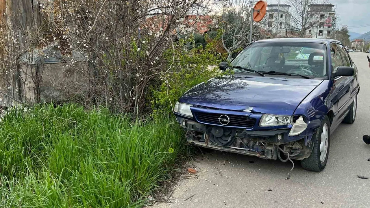 Bucak'ta otomobil ile bisiklet çarpışması: Ağır yaralanan 10 yaşındaki çocuk yaşamını yitirdi