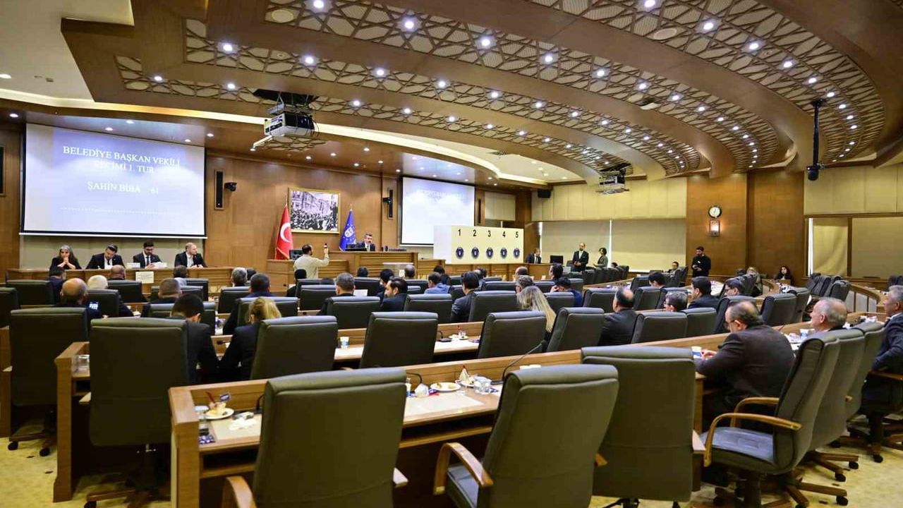 Bursa Büyükşehir Başkan Vekilliğine Şahin Biba 61 Oyla Seçildi