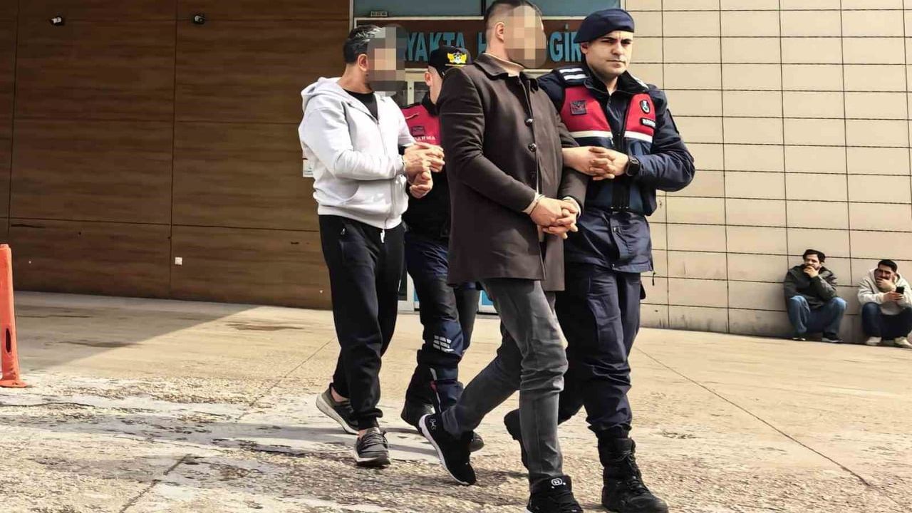 Bursa'da 7 bağ evini soyan şüpheliler JASAT operasyonuyla yakalandı