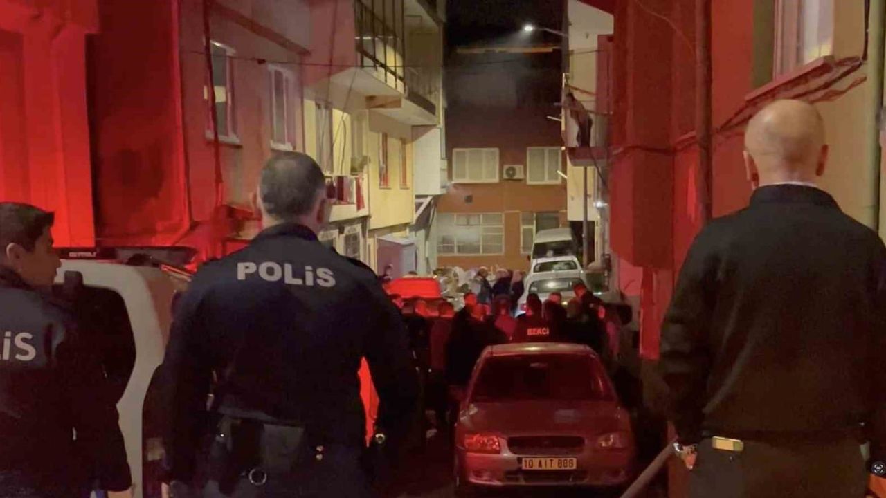 Bursa'da park yeri tartışması mahallede paniğe neden oldu