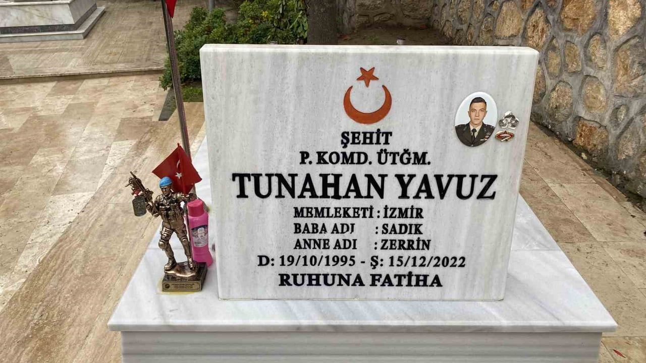 Bursa'da şehidin komando heykelinin kaidesi çalındı; şüpheli 24 saat içinde yakalandı