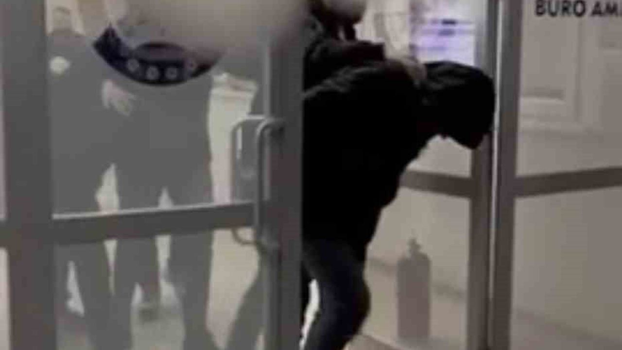 Bursa’da tavan arasına gizlenen uyuşturucu bulundu: 3 şüpheli gözaltında