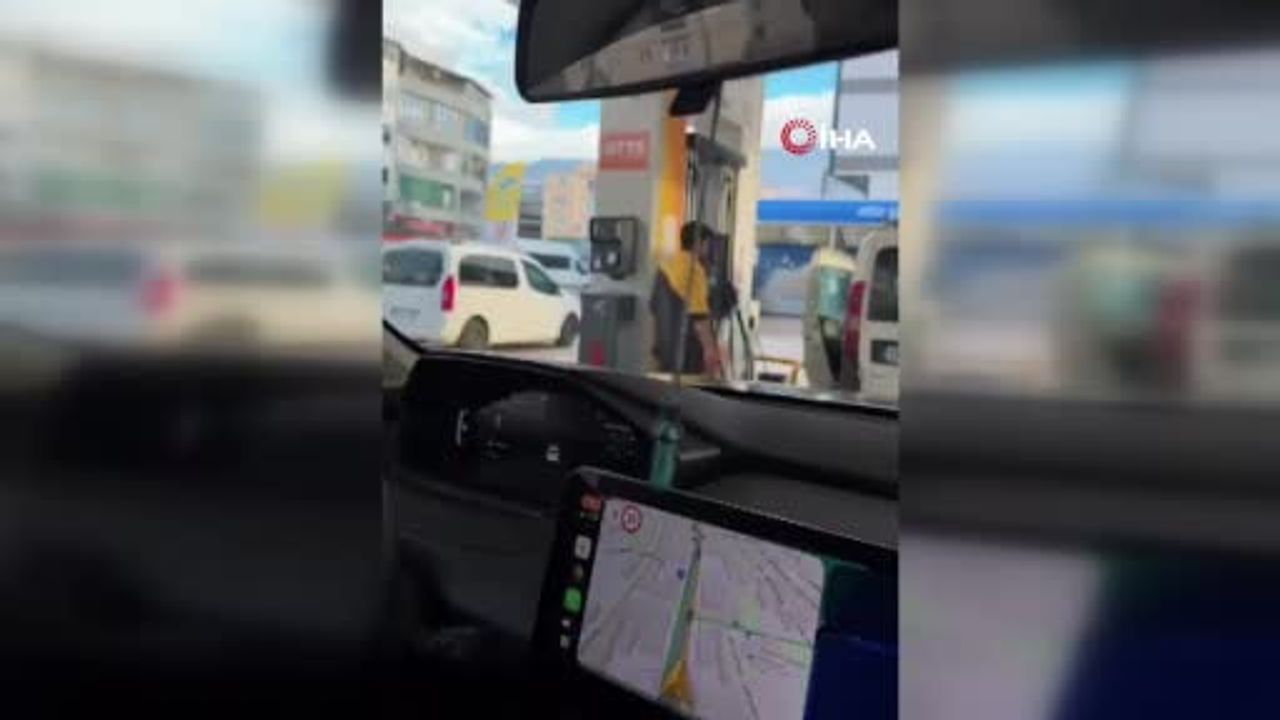 Bursa Gürsu'da Opet çalışanının fişe 'Putin' yazması sonrası işten çıkarılma tartışması