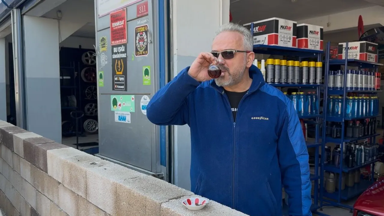 Bursa Nilüfer'de ortaklık anlaşmazlığı iddiası: Dükkanın önüne duvar örüldü, oto lastikçi faaliyetleri durdu