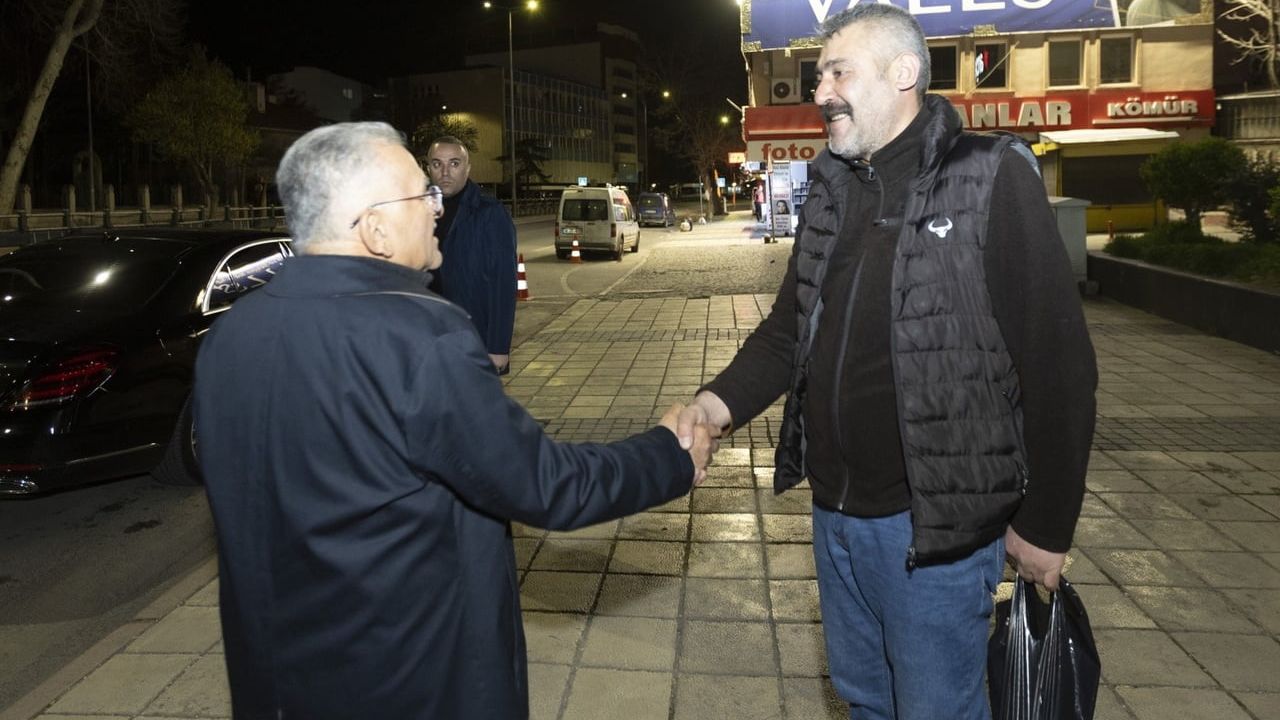Büyükkılıç, Millet Caddesi aydınlatma sistemini yerinde inceledi