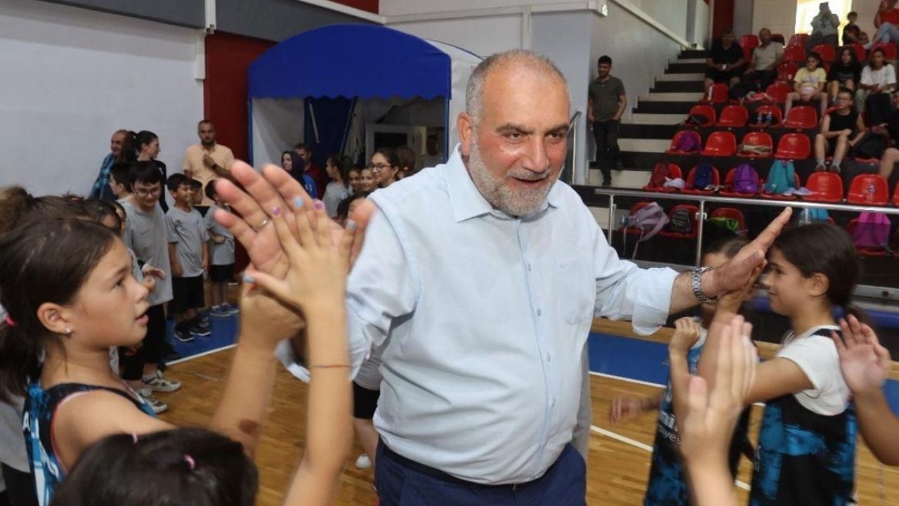 Canik Belediyesi, ücretsiz sporcu servisiyle geleceğin şampiyonlarını destekliyor