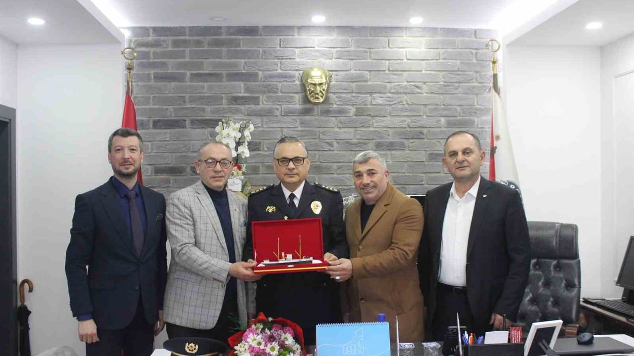 Çarşamba Ticaret Borsası'ndan İlçe Emniyet Müdürlüğüne Polis Haftası Ziyareti