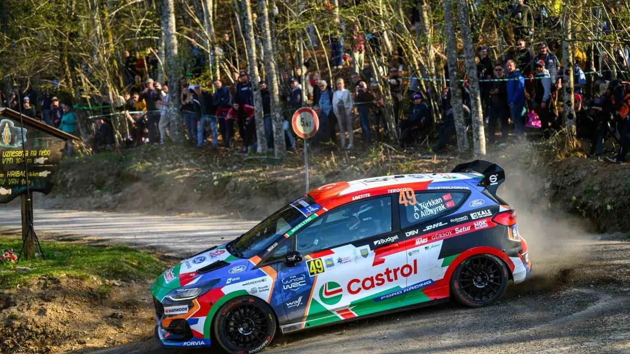 Castrol Ford Team Türkiye: Ali Türkkan ve Oytun Albayrak Junior WRC Hırvatistan Rallisi'ni kazandı