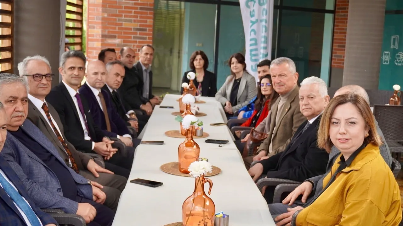 Çaycuma'da ÇAY-KA Lezzet Fabrikası tanıtıldı: Kadın üretimine ve yöresel ürünlere değer katılacak