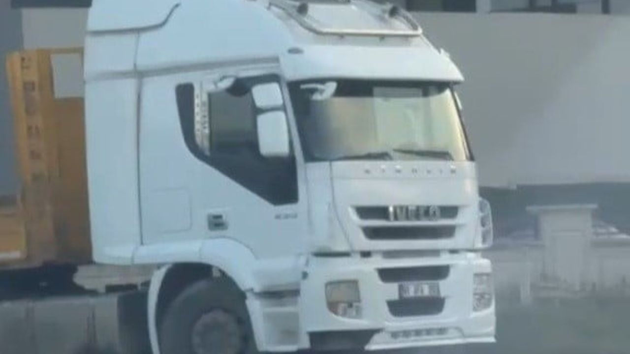 Çerkezköy'de aynı plakayı taşıyan iki tır, vatandaş ihbarıyla yakalandı