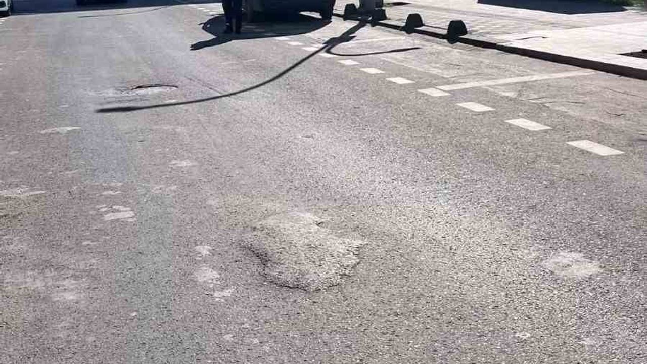 Çerkezköy'de yaya geçidinde kaza: Panelvan çarpması sonucu 1 kadın yaralandı