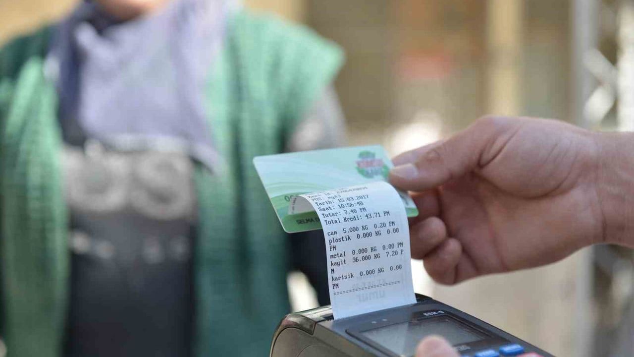 Çevreci Komşu Kart 10 yaşında: Martın geri dönüşüm şampiyonu Konuksever Mahallesi