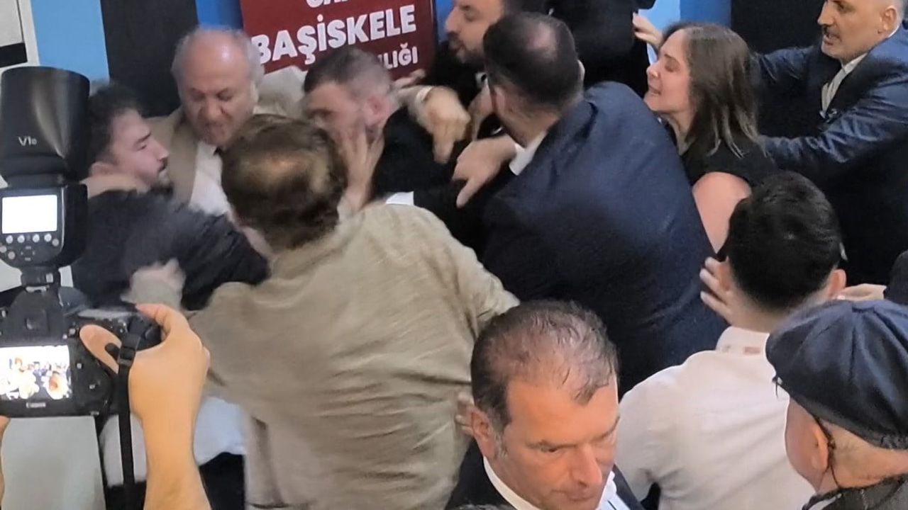 CHP Başiskele’de kongre kavgası yargıya taşındı: Soycan iddiaları reddetti