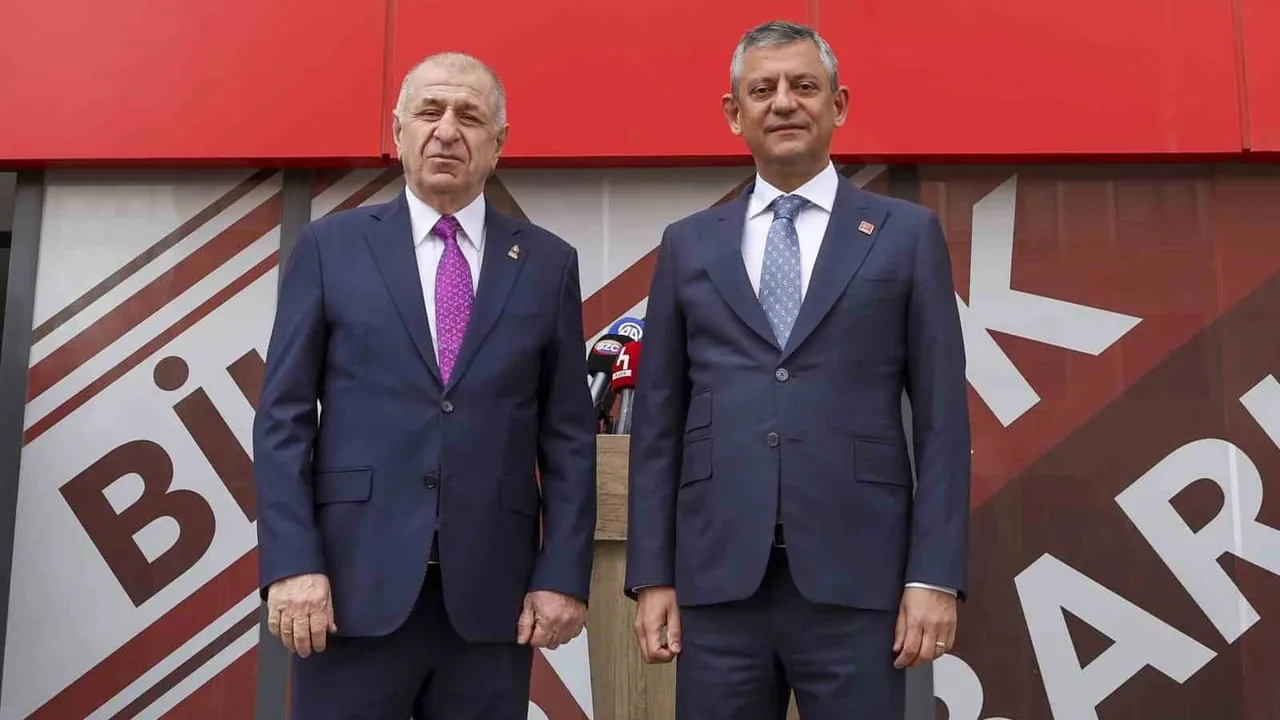 CHP Genel Başkanı Özgür Özel, Zafer Partisi Genel Başkanı Ümit Özdağ’ı ziyaret etti