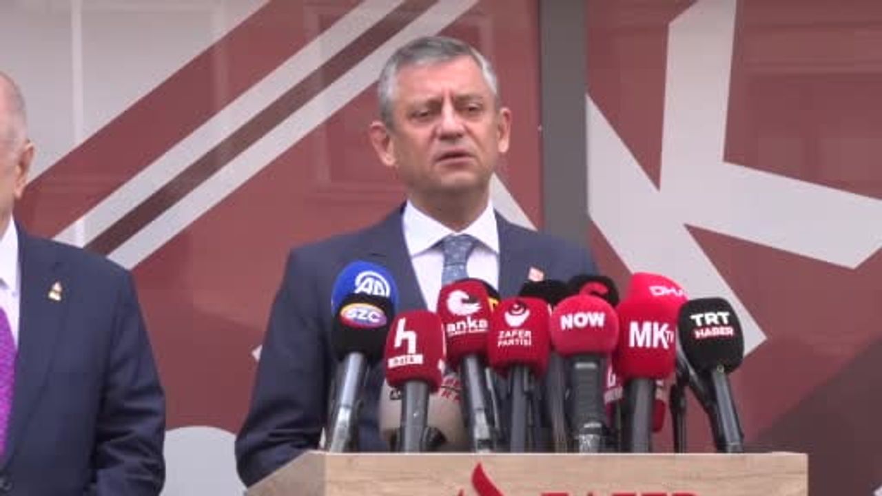 CHP Genel Başkanı Özgür Özel, Zafer Partisi Genel Başkanı Ümit Özdağ'ı ziyaret etti