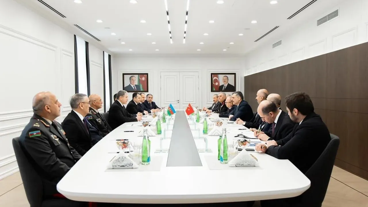 Çiftçi ve Eyvazov Bakü'de Görüştü: İş Birliği ve Tecrübe Paylaşımı Vurgulandı